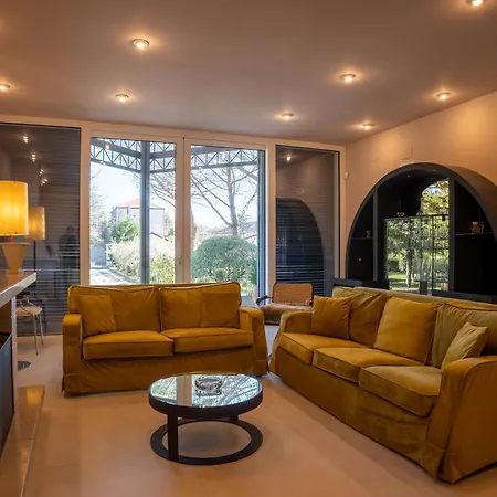 Amon Luxury On Etna Villa *